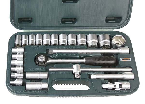 Oferta flash en el maletín de herramientas Mannesmann M29075 de 108 piezas:  hasta medianoche costará 95,99 euros en